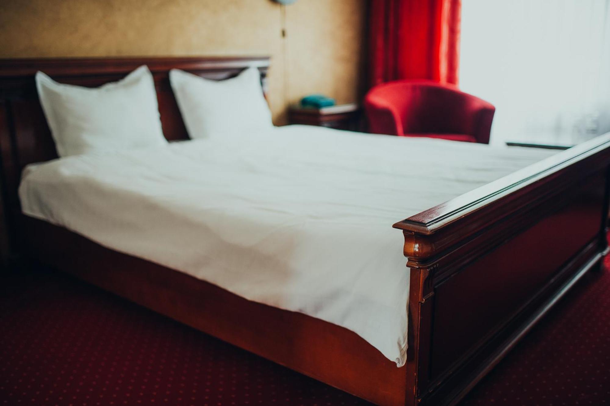 Hotel Bavaria Craiova Kültér fotó