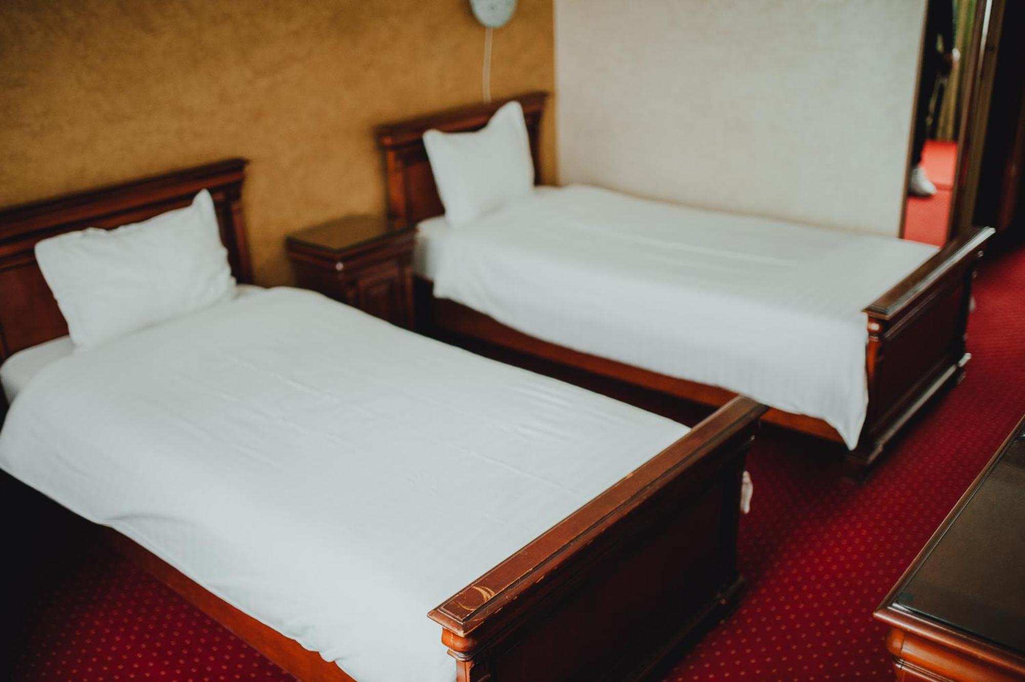 Hotel Bavaria Craiova Kültér fotó