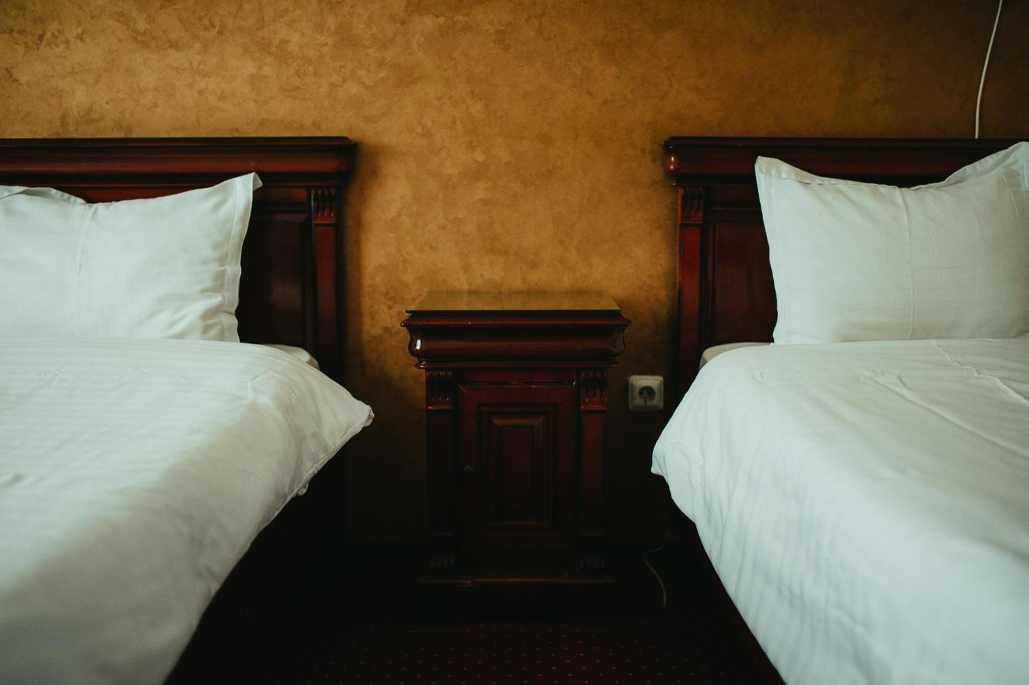 Hotel Bavaria Craiova Kültér fotó