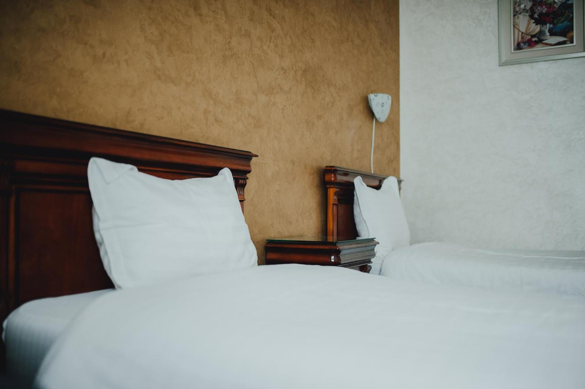 Hotel Bavaria Craiova Kültér fotó