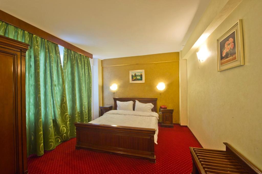 Hotel Bavaria Craiova Kültér fotó